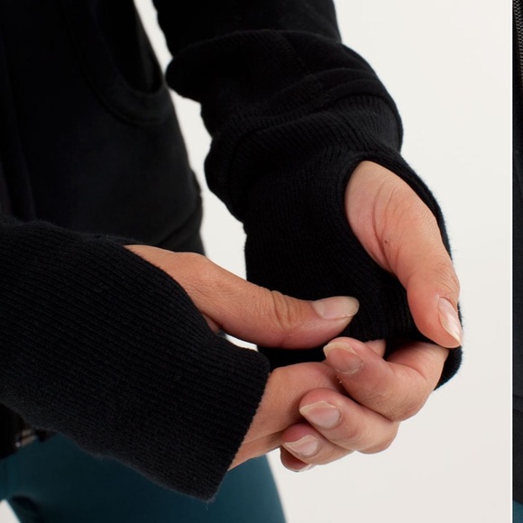 Lululemon Scuba Hoodie, Black, Size 10(?) - Picture 4 of 12